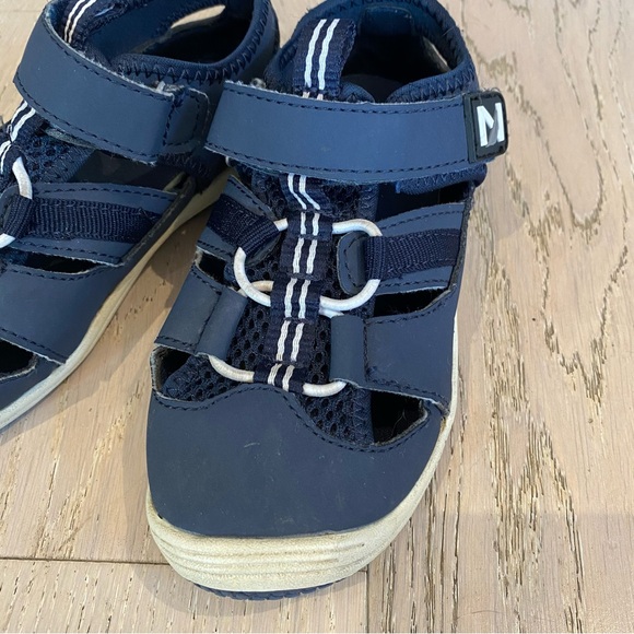 2/$15 🍍 Nautical Toddler Water Shoes / Sandals - Picture 3 of 5